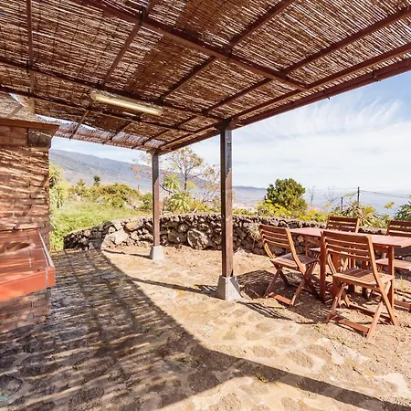 Nieves Rosa Kır Evi *